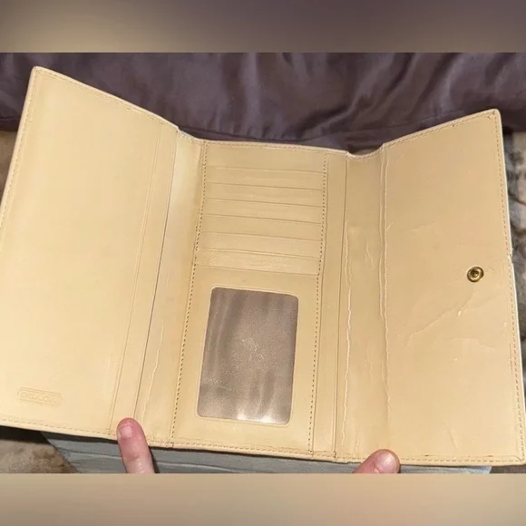 π€COACH FACTORY 2008 PATCHWORK WALLETπ€ - Picture 4 of 6